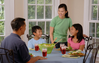 Gia đình mình dạo này rời rạc lắm rồi đó!