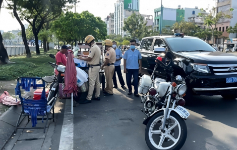 CSGT TPHCM ra quân ngăn chặn, xử lý nghiêm hành vi tụ tập, đua xe trái phép