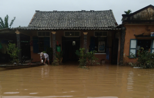 Chưa "hồi sức" sau đợt lũ kép, Huế lại gồng mình chống bão Kalmaegi
