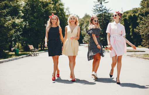 Nhóm bạn rạn nứt tình cảm vì quy định dress code