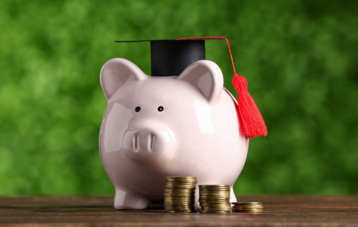 Khi người trẻ đôn tiền học phí dối lừa cha mẹ