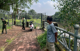 Thi thể tài xế taxi công nghệ dùng dao tự gây thương tích rồi nhảy cầu được tìm thấy