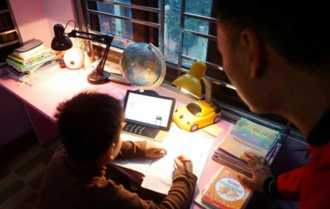 Bất ngờ mức tiền phạt khi ép con học quá sức: Lời cảnh báo cho các bậc cha mẹ