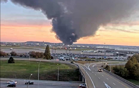 Rơi máy bay chở hàng ở Mỹ