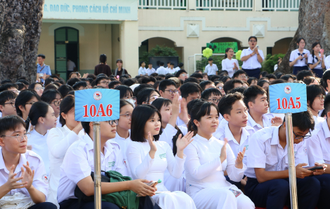 TPHCM tạm hoãn các hoạt động ngoài giờ chính khóa do ảnh hưởng của bão Kalmaegi