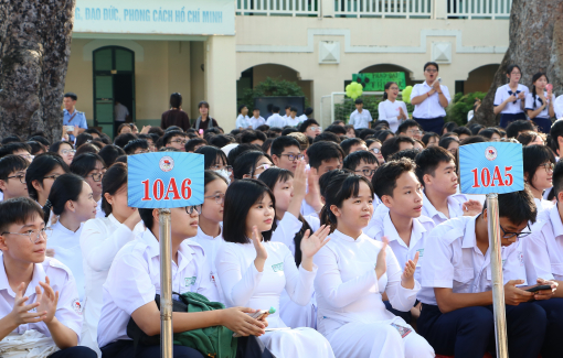 TPHCM tạm hoãn các hoạt động ngoài giờ do ảnh hưởng của bão số 13