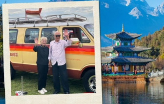 Cụ ông 90 tuổi lái xe đưa vợ 86 tuổi đi 'phượt' khắp Trung Quốc