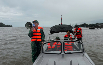 Tỉnh uỷ Quảng Ngãi chỉ đạo hoãn tất cả các cuộc họp chưa cần thiết để tập trung ứng phó bão số 13