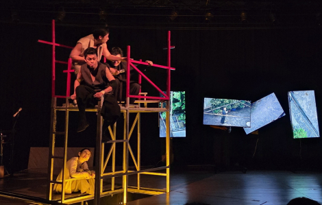 Ảo quan: 'Tôi ơi, đừng tuyệt vọng!'