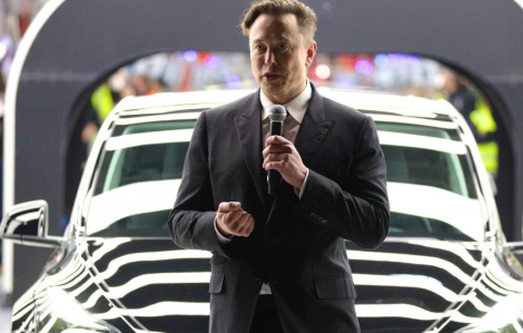 Ông Elon Musk chính thức được trả lương... 1.000 tỉ USD