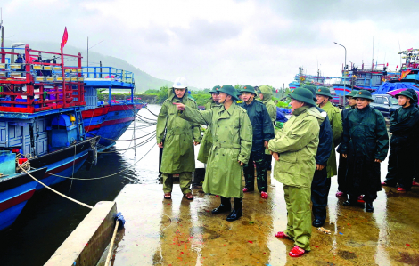 Miền Trung lại đương đầu với những trận bão, lũ mới