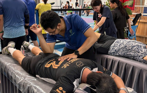 Giải Pickleball Báo Phụ Nữ: "Đắt khách" khu vực phục hồi sau vận động