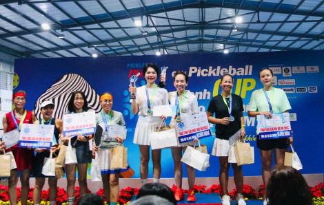 Nữ cán bộ công chức ‘cháy’ hết mình tại chung kết Pickleball Báo Phụ nữ TPHCM