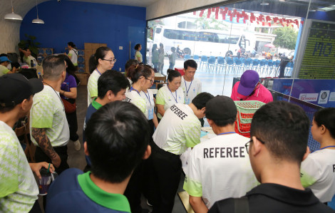 Vận động viên háo hức trước giờ khai mạc giải Pickleball báo Phụ nữ TPHCM