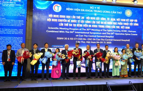 Y tế đồng bằng sông Cửu Long tiếp cận kinh nghiệm trị bệnh cột sống từ chuyên gia quốc tế