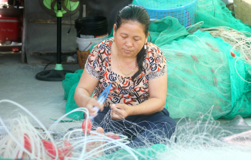 Làng chài mùa vá lưới