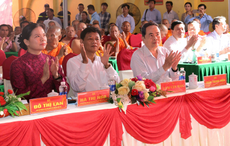 Chủ tịch Quốc hội Trần Thanh Mẫn dự Ngày hội Đại đoàn kết toàn dân tộc ở TP Cần Thơ