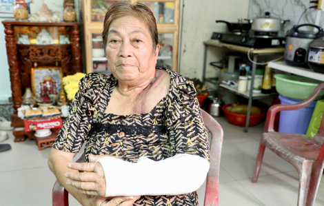 Người phụ nữ ôm nỗi đau bệnh tật giữa cù lao Giêng