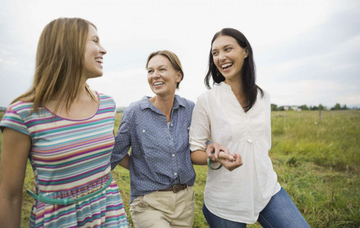 Con gái thần tượng người tình cũ của chồng