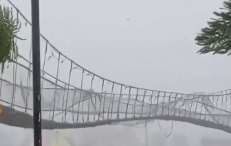 Bão Phượng Hoàng tàn phá Philippines trước khi vào biển Đông