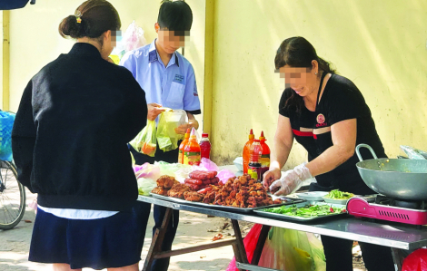 Đề xuất cấm bán đồ ăn nhanh, thực phẩm siêu chế biến quanh trường học