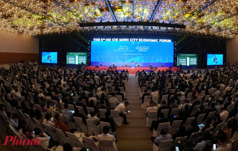 Thủ tướng Phạm Minh Chính chủ trì Diễn đàn Kinh tế mùa thu 2025