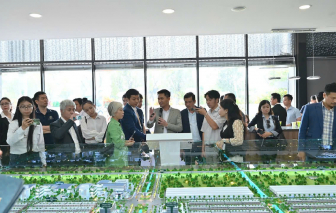 Cửa ngõ phía tây TPHCM đón nhận hơn 5000 nền đất và 4 block chung cư