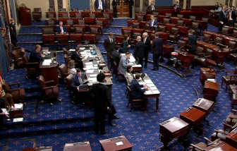 Thượng viện thông qua dự luật nhằm chấm dứt tình trạng ngừng hoạt động của chính phủ Mỹ