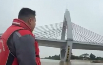 Tìm kiếm chú rể nghi nhảy cầu đúng ngày cưới