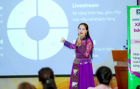 Nữ giảng viên kinh tế số đến từ bản nghèo