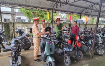 Công an Đà Nẵng đồng loạt kiểm tra bãi giữ xe học sinh trên toàn thành phố