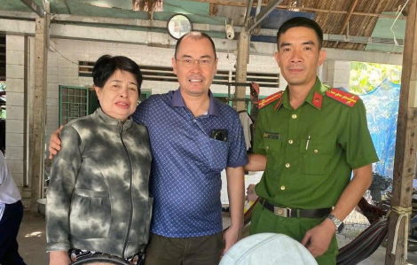 Người đàn ông Pháp tìm được người thân sau 13 năm xa cách