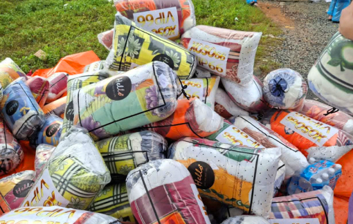 Xuất hiện dấu hiệu lừa đảo người dân sau lũ, trao quà từ thiện kèm quảng cáo cờ bạc