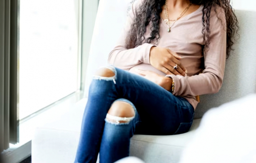 Báo động tình trạng phụ nữ mang thai bị giết bằng súng