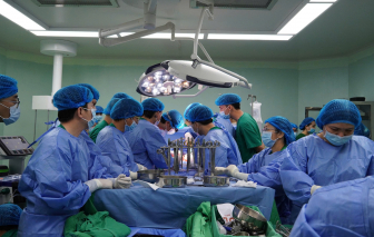 24 giờ chạy đua sinh tử trong ca ghép tạng từ người hiến chết não