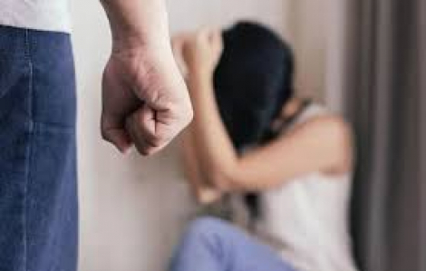 Tôi đi kiện chồng cưỡng dâm, nhưng không ai nhận đơn