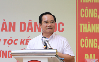 Chủ tịch UBND TPHCM gặp gỡ, trả lời từng vấn đề của người dân phường Bến Thành