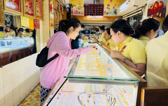 Giá vàng 'bốc hơi' gần 3 triệu đồng mỗi lượng