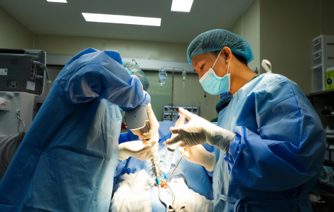 Cứu thành công nam bệnh nhân có “làn khói” trong não