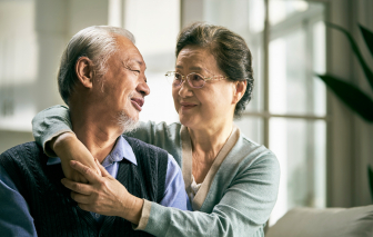 Tuổi già cần nhau