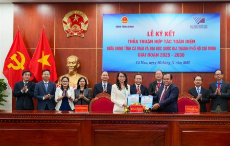 Đại học Quốc gia TPHCM và tỉnh Cà Mau hợp tác toàn diện giai đoạn 2025-2030