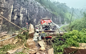 Thủ tướng chỉ đạo khẩn sau vụ tai nạn xe khách thảm khốc ở đèo Khánh Lê