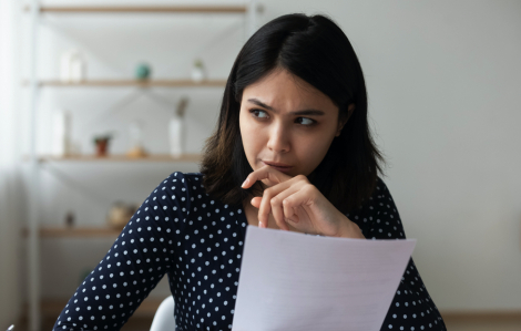 Con dâu giãy nảy khi nhà chồng đòi nợ