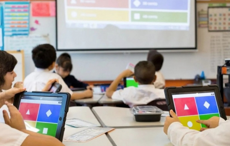 Đại biểu Quốc hội đề nghị xây dựng sách giáo khoa điện tử, học sinh dùng bằng iPad