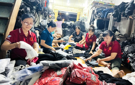 Chung tay giúp đồng bào miền Trung vượt qua khó khăn do bão, lũ