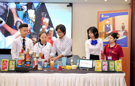 Trường Saigontourist ra mắt workshop “Ẩm thực thông minh” kết hợp AI đầu tiên cho sinh viên