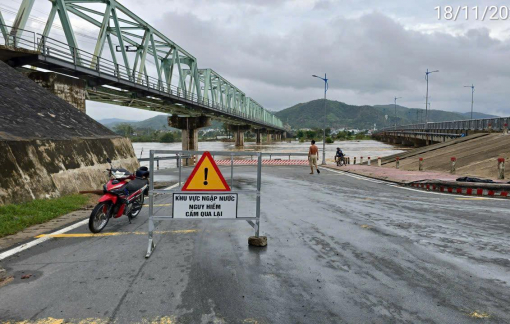 Đắk Lắk mưa trắng trời, nhiều nơi ngập sâu, giao thông chia cắt