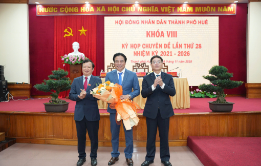 Ông Nguyễn Khắc Toàn giữ chức Chủ tịch UBND TP Huế