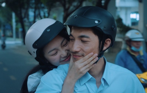 Liên Bỉnh Phát 'áp lực' khi 2 phim đóng chính cùng ra rạp trong tháng 11