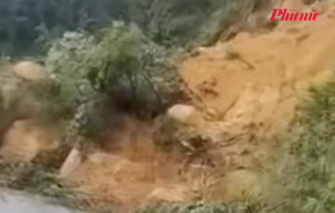 Tận dụng từng giây từng phút giải cứu 2 tài xế mắc kẹt trên đèo Khánh Lê